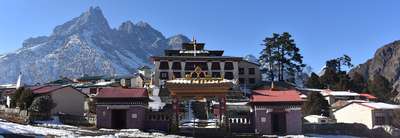 Jetzt buchen Meditative Wanderung zu Buddhistischen heiligen Stätten in der Region Khumbu, 16 Tage