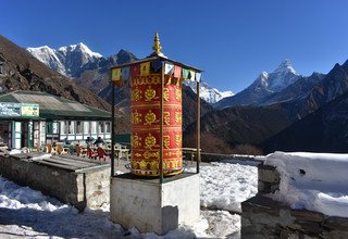 Meditative Wanderung zu Buddhistischen heiligen Stätten in der Region Khumbu, 16 Tage