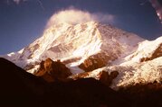 Makalu Base Camp Trek, 20 Days