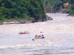Faire du rafting via le parc national de Chitwan - 3 Nuits/ 4 Jours