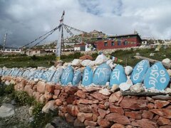 Nar Phu Valley Trek traverse Tilicho Lake and Mesokanto-La Pass, 18 Days