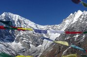 Circuit de l'héritage Tamang, vallée du Langtang, lac Gosaikund et Helambu Trek, 20 Jours