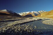 Circuit terrestre Tibet Lhassa EBC Kailash Katmandou, 14 Jours (Voyage privé ou en groupe)
