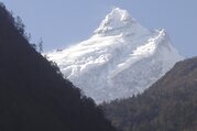 Tsum Valley and Manaslu Trek traverse Larkya-La Pass, 23 Days
