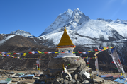Meditative Wanderung zu Buddhistischen heiligen Stätten in der Region Khumbu, 16 Tage