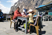 Trek Camp de base avec des enfants d'Annapurna, 14 Jours