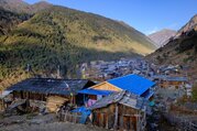 Lumba Sumba Pass Trekking (Kanchenjunga-Makalu), 21 Jours