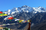 Circuit de l'héritage Tamang, vallée du Langtang, lac Gosaikund et Helambu Trek, 20 Jours