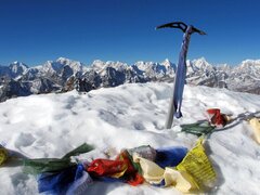Escalade de Lobuche Est Peak | Pic Lobuche Est 6119m | 19 Jours