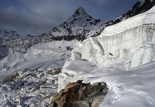 Mera Peak, Amphu Laptsa Pass Trek et Island Peak Climbing, 26 Jours