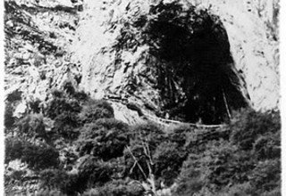Grotte de Maratika, vol en hicopte (4 pers.)
