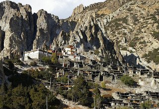 Annapurna Circuit with Tilicho Lake Trek, 16 Days