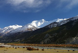 Annapurna Circuit with Tilicho Lake Trek, 16 Days