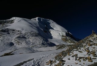 Annapurna Circuit with Tilicho Lake Trek, 16 Days