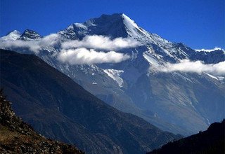 Besteigung des Pisang Peak | Pisang Gipfel 6091m - 19 Tage