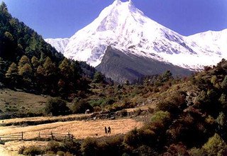 Milke Danda (région de Makalu-Kanchenjunga) faire du camping trek, 15 jours