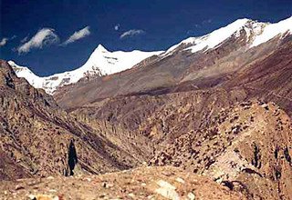 Milke Danda (région de Makalu-Kanchenjunga) faire du camping trek, 15 jours