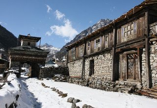 Lumba Sumba Pass Trek (Kanchenjunga-Makalu), 22 Days