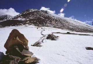 Escalade de Dhampus Peak | Pic Thapa 6012m - 20 Jours
