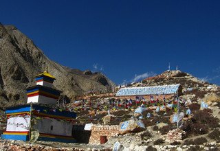 Expedition Saribung (Mustang Naar-Phu), lodge trekking, 27 jours