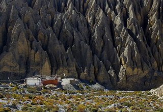 Expedition Saribung (Mustang Naar-Phu), lodge trekking, 27 jours