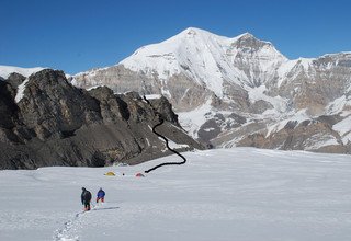 Expedition Saribung (Mustang Naar-Phu), lodge trekking, 27 jours