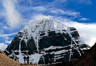 Mount Kailash Overland Tour 11 Days