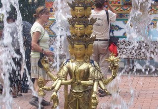 Perinage bouddhiste la place de naissance de Bouddha