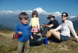 Ghorepani Poon Hill Trek für Familien, 10 Tage