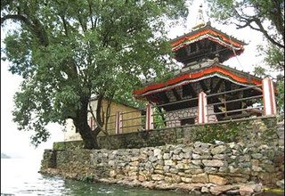 Sightseeing Tour to Pokhara, Tansen and Lumbini 13 Days Including Jungle Safari in Bardiya National Park