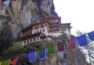 Jomolhari Trek with a Culture Tour of Paro and Thimphu, 12 Days