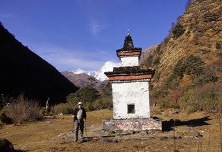 Jomolhari Trek with a Culture Tour of Paro and Thimphu, 12 Days