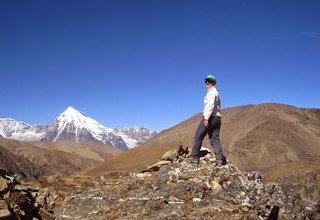 Jomolhari Trek avec une visite culturelle de Paro et Thimphu, 12 Jours