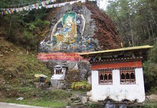 Jomolhari Trek avec une visite culturelle de Paro et Thimphu, 12 Jours