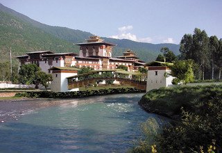 Cultural Tour in Bhutan in the Land of the Dragon 16 Days.