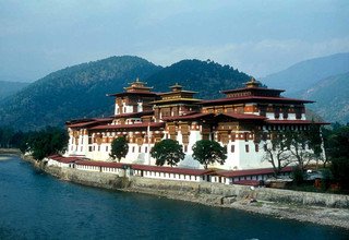 Cultural Tour in Bhutan in the Land of the Dragon 16 Days