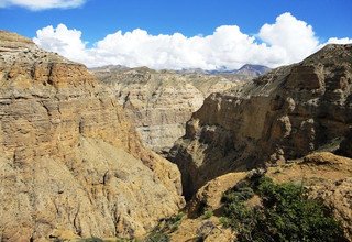 Upper Mustang to Nar Phu Valley via Teri-La Pass Camping Trek, 27 Days