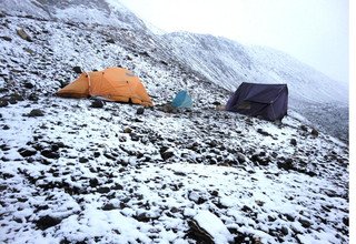 Oberer Mustang zum Nar Phu Tal über Teri-La Pass Camping Trek, 27 Tage