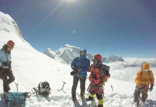 Larkya Peak Climbing, 19 Days