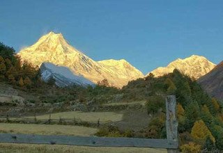 Trek autour du Manaslu, 12 Jours | Voyages en groupe - Trek au départ fixe 2024