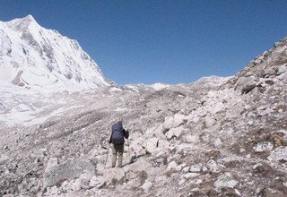 Tsum Valley and Manaslu Trek traverse Larkya-La Pass, 22 Days