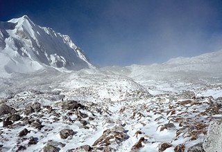 Tsum Valley and Manaslu Trek traverse Larkya-La Pass, 23 Days