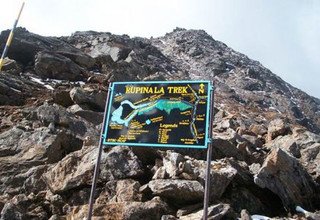 Trek du col de Rupina-La et vallée de Tsum, 20 Jours