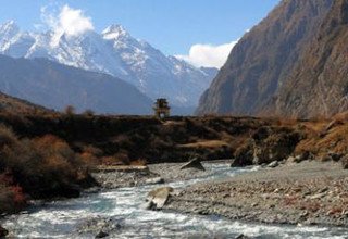 Randonnée dans la vallée de Tsum - 16 Jours