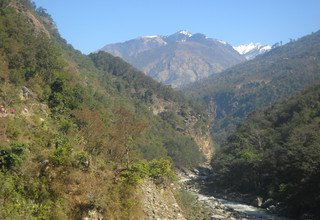 Randonnée dans la vallée de Tsum - 16 Jours