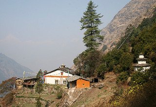 L'entie vall de Tsum, camping trekking 29 jours