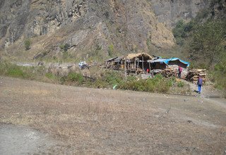 L'entie vall de Tsum, camping trekking 29 jours