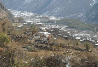 L'entie vall de Tsum, camping trekking 29 jours