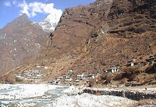 Trekking dans la vallée de Rolwaling et au col de Tashi Lapcha, 18 Jours