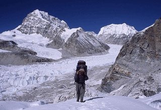 Trekking dans la vallée de Rolwaling et au col de Tashi Lapcha, 18 Jours